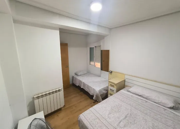 Piso Avenida De Madrid *