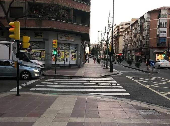 Lejlighed Piso Avenida De Madrid